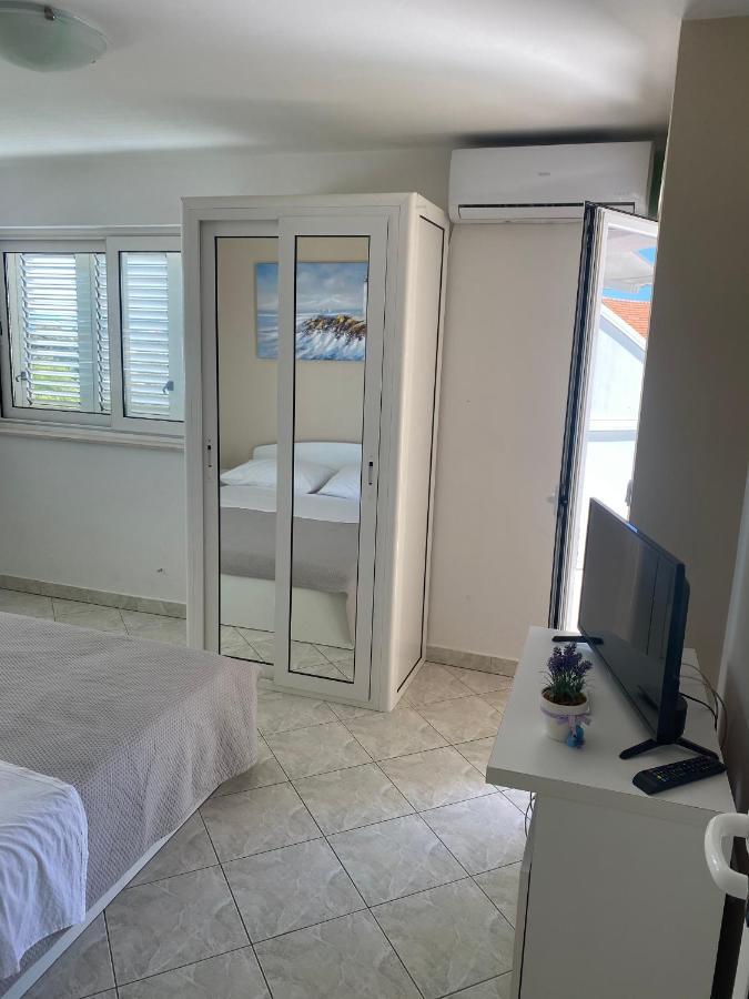 Apartmani Leona Bibinje Exterior photo